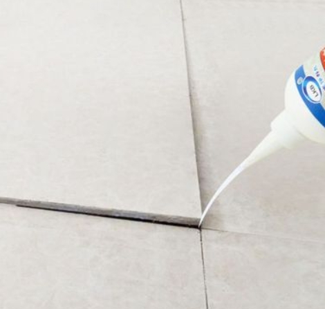 个旧瓷砖空鼓维修公司分享卫生间瓷砖脱落的原因可能有以下几点